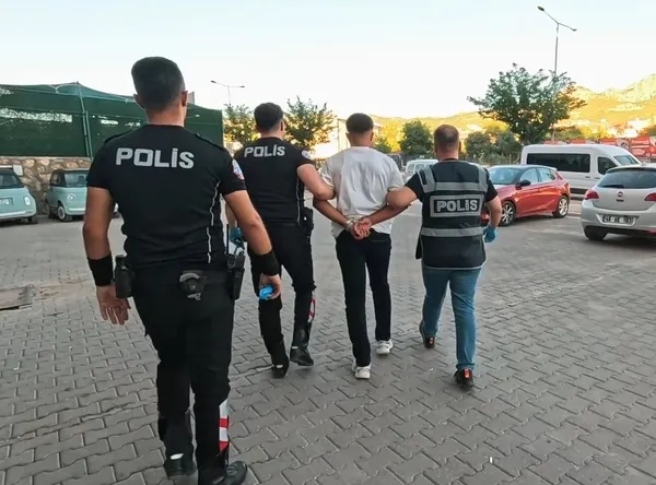 fuhus-operasyonunda-9-magdur-kadin-kurtarildi-1783154249710.jpg
