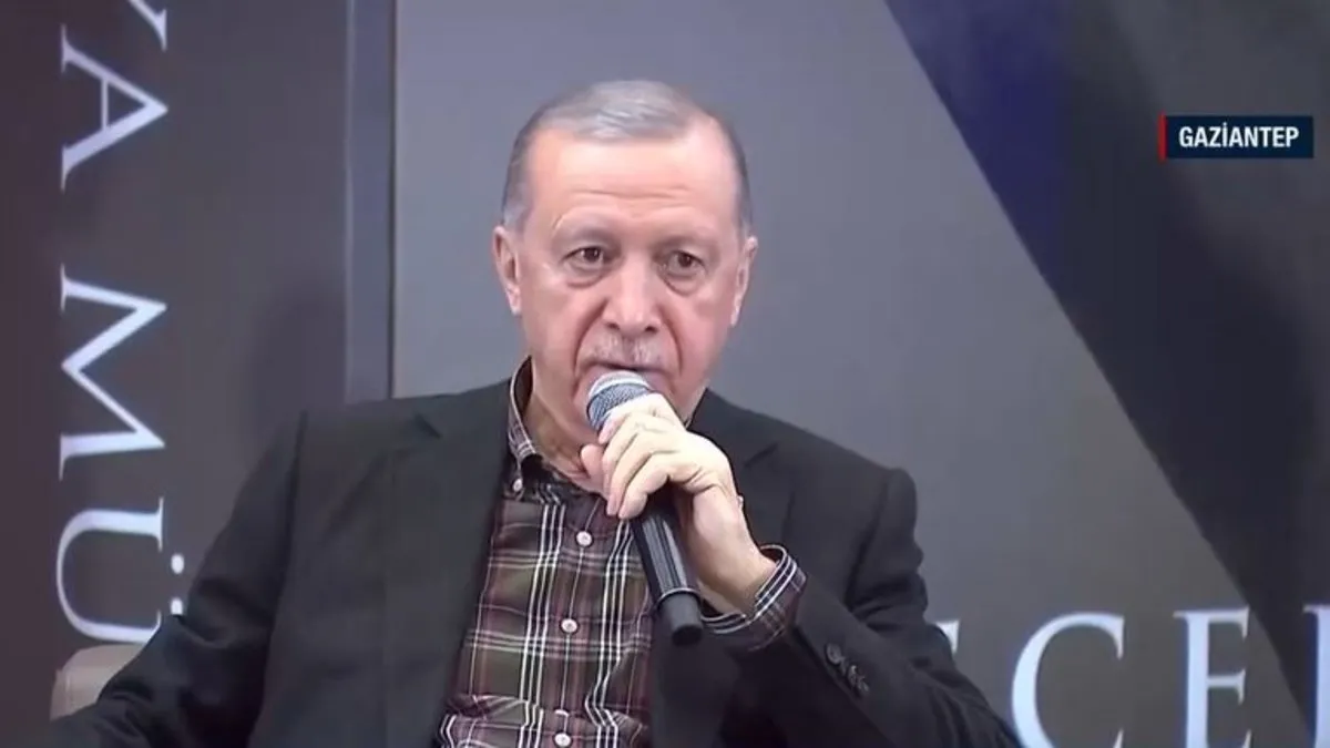 Başkan Erdoğan'dan gençlere burs müjdesi! Rakamı bizzat duyurdu