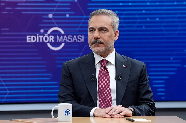 bakan-fidandan-onemli-aciklamalar-mekke-ortak-savunma-anlasmasi-ile-artik-dayanisma-icerisindeyiz-1786210572690.jpg