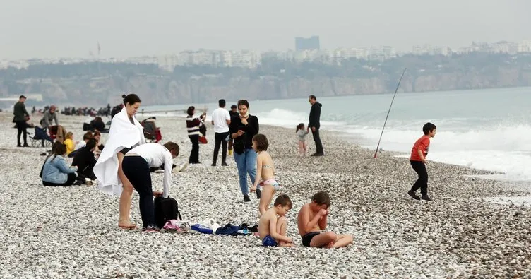 Antalya 80 yılın en sıcak ocak ayını yaşıyor
