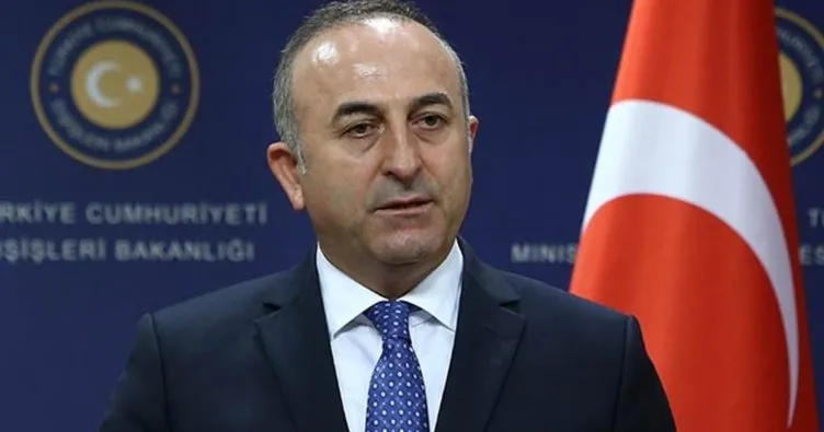 Dışişleri Bakanı Çavuşoğlu: Hainlerin paçavralarıyla poz verenden mi tarafsızlık bekleyeceğiz