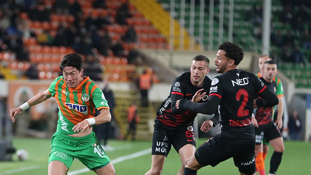 Alanya'da gol sesi çıkmadı! Volkan Demirel 2. dönemine puanla başladı… Alanya'da gol sesi çıkmadı! Volkan Demirel 2. dönemine puanla başladı…