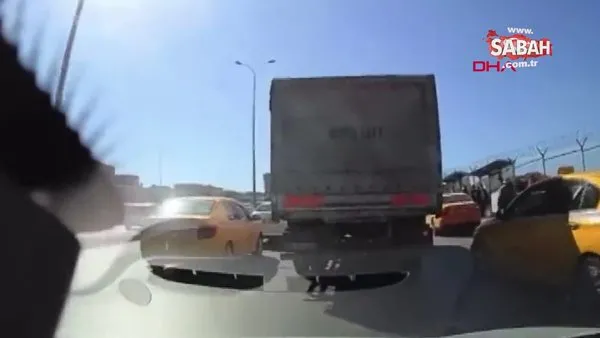 Dikkatsiz taksi şoförü, yolcuyu böyle düşürdü | Video