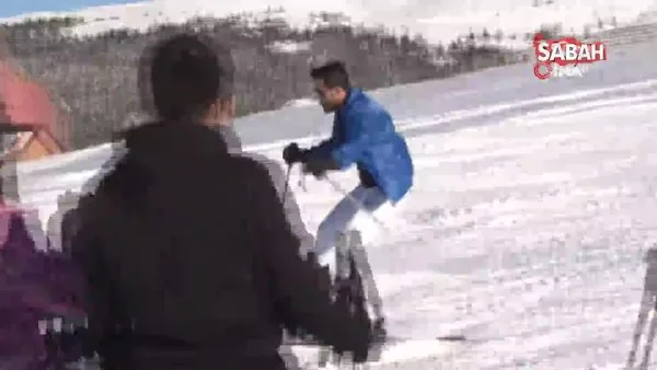 Uludağ'da kayak sezonu açıldı, tatilciler pistlere akın etti