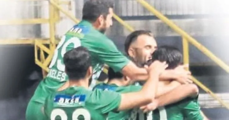 Akhisar Belediye 5 maçta 20 gol attı