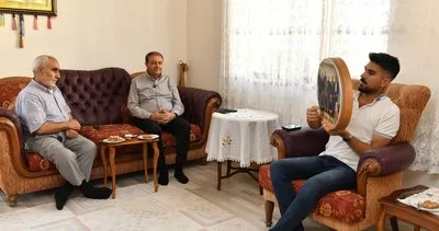 Vali Şıldak, Şanlıurfalı sanatçıları evlerinde ziyaret etti #sanliurfa