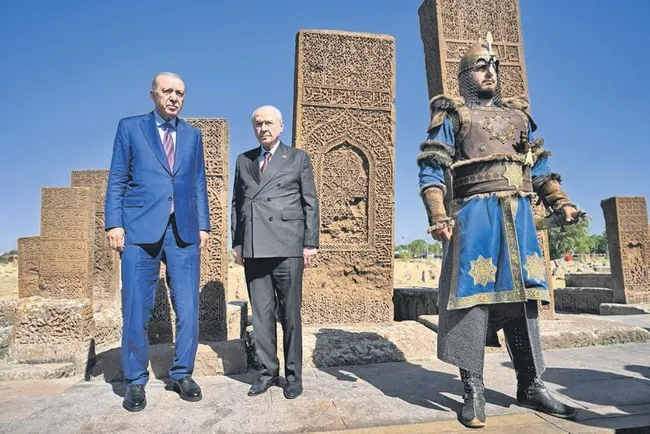 buyuk-turkiyenin-safagi-soktu-1787691500998.jpeg