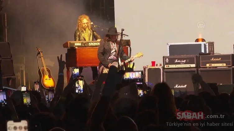 Johnny Depp’li Hollywood Vampires grubu İstanbul’da konser verdi!