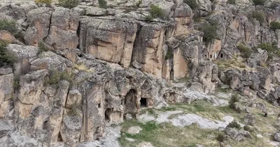 Kayaların içini oyarak yapmışlar! 5 kilometrelik vadide 28 kilise ve 2 yeraltı şehri var