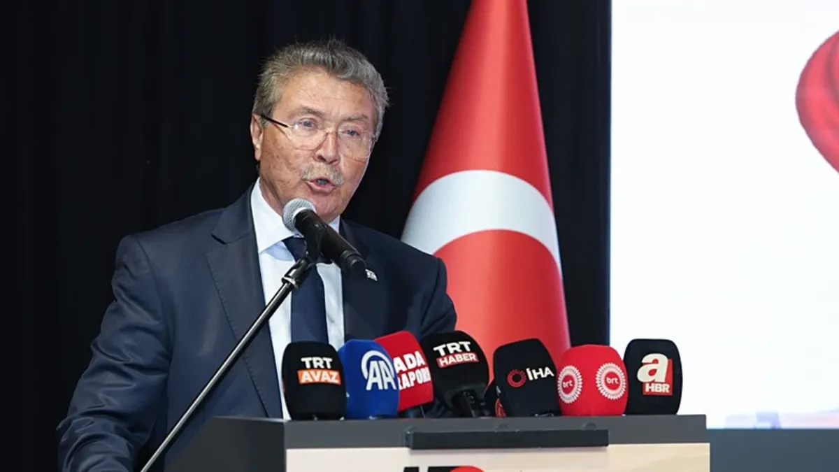 KKTC Başbakanı Ünal Üstel