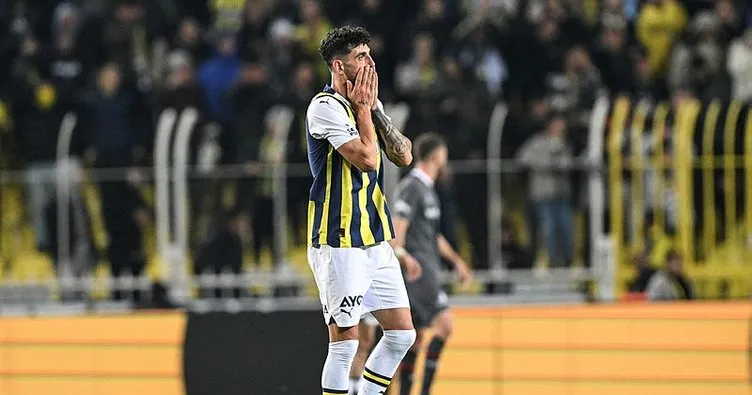Fenerbahçe’de Samet Akaydin cezalı duruma düştü