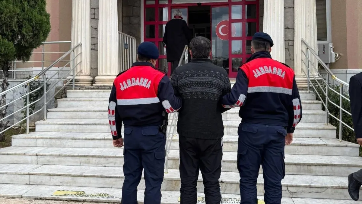 Firariler jandarmadan kaçamadı