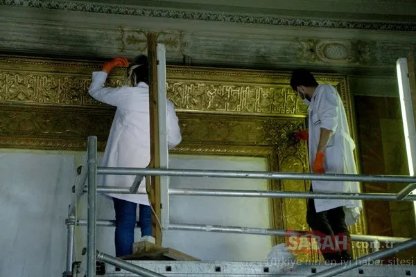 Dolmabahçe Sarayı'ndaki en büyük altın varak çerçeveli tablo restorasyonda