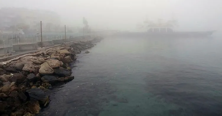 Çanakkale’de deniz ulaşımına sis engeli