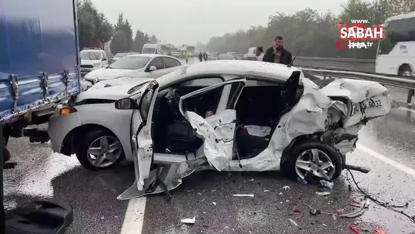 TEM’de feci zincirleme kaza! 27 araç birbirine girdi: Çok sayıda yaralı var