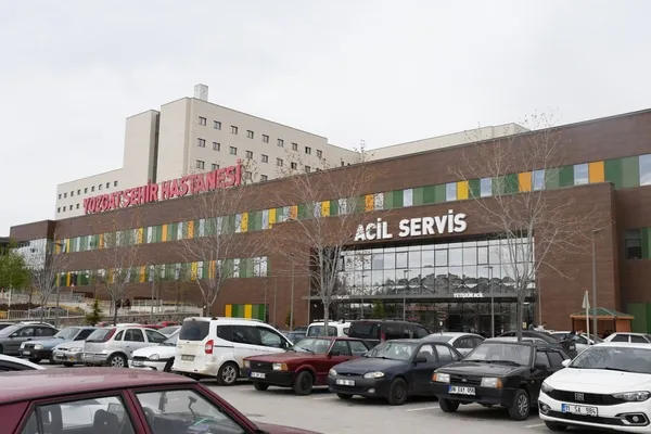 sehir-hastanelerinin-ilkiydi-yozgat-sehir-hastanesi-8-yildir-bolgeye-sifa-dagitiyor-1747812595441.jpg