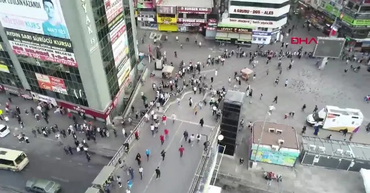 istanbul sirinevler meydani nda metrelerce toplu ulasim kuyrugu videosunu izle son dakika haberleri