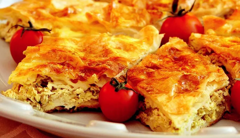 Pırasalı Tavuklu Börek Tarifi BöreklerÇörekler ve Poğaçalar Sofra