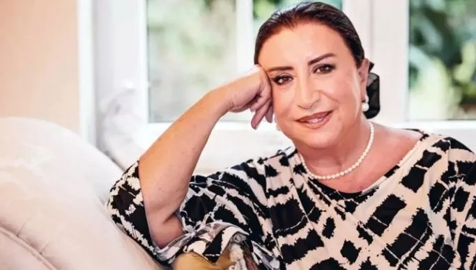 Hayat Bilgisi’nin hocasından eski öğrencisine övgü dolu sözler... Perran Kutman açıkladı Gökçe Bahadır gözyaşlarına boğuldu!