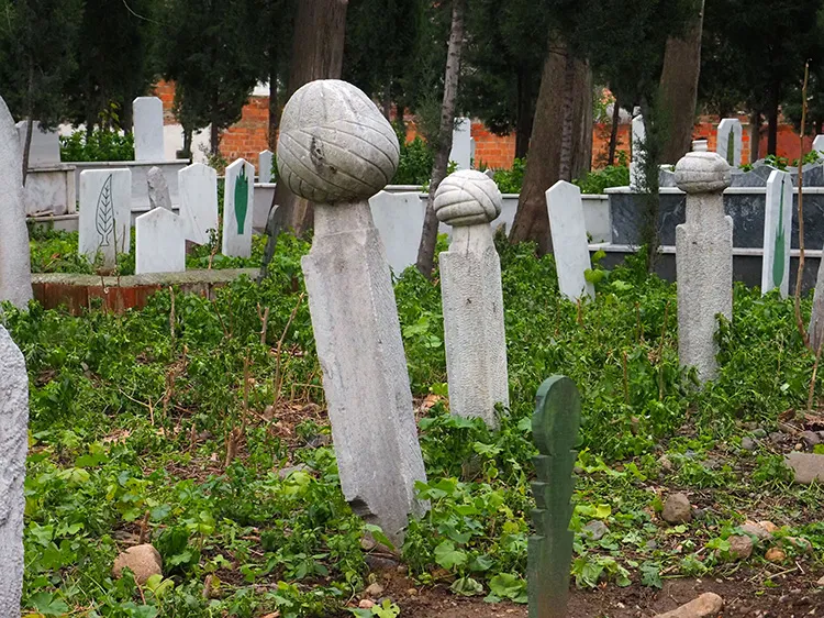 CHP’li Eyüpsultan Belediyesi’nden borca karşılık mezarlık: 4 milyon lirayı ödeyemeyince…