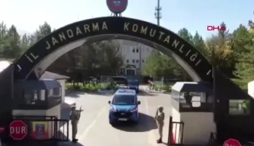 ankara-9-il-merkezli-siber-suc-operasyonu-61-supheli-yakalandi-haber-eklendi-1760506740371.jpg Bakan Yerlikaya açıkladı! 9 ilde siber operasyon: 61 şüpheli yakalandı!