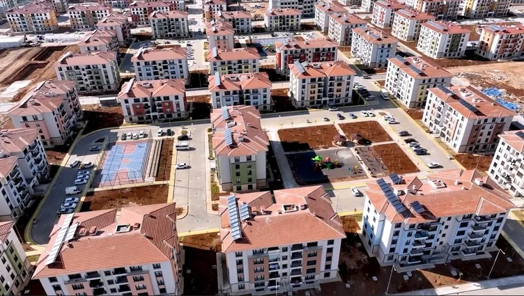 Yeniden daha güçlü Anadolu hızla inşa ediliyor: İşte il il deprem bölgesinde son durum!