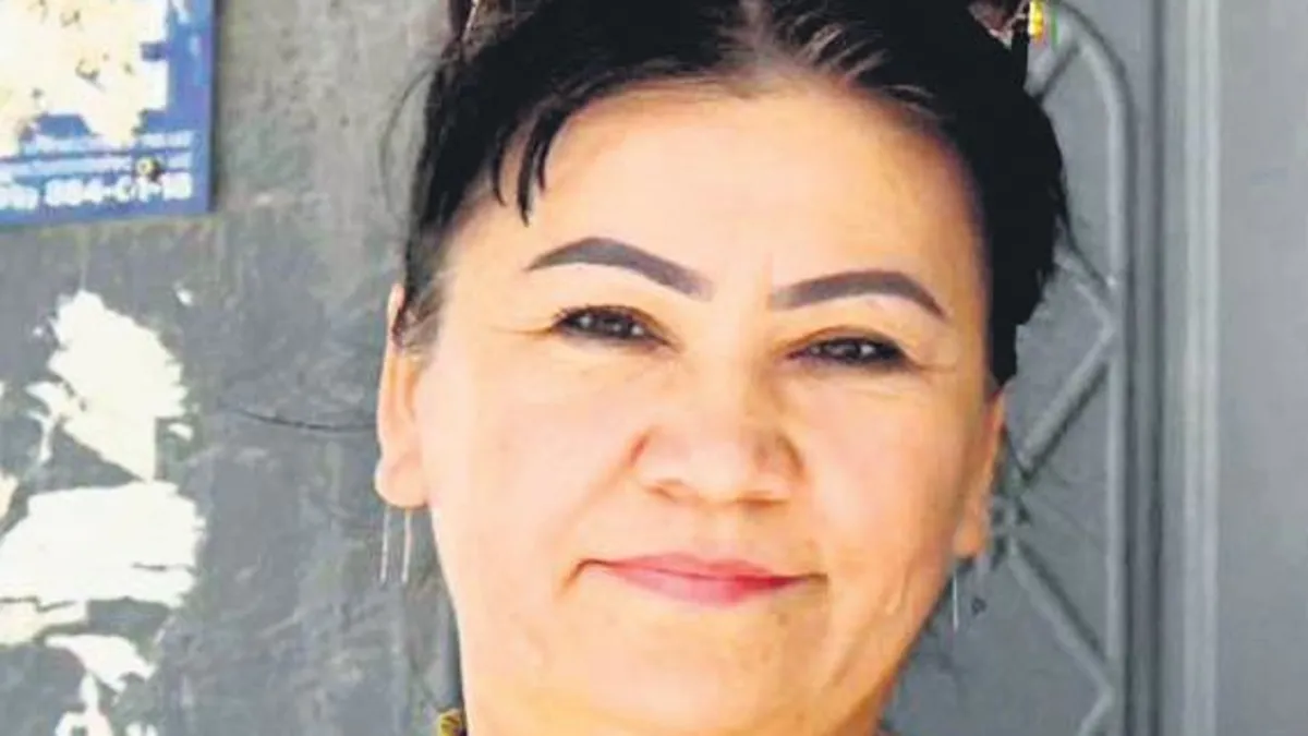 Çarşıya diye çıktı sırra kadem bastı