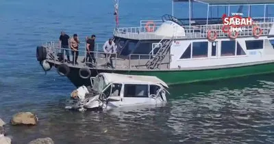 Minibüs Van Gölü’ne uçtu: 11 yaralı | Video