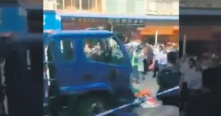 Çin’de kamyon kazası 10 ölü, 16 yaralı