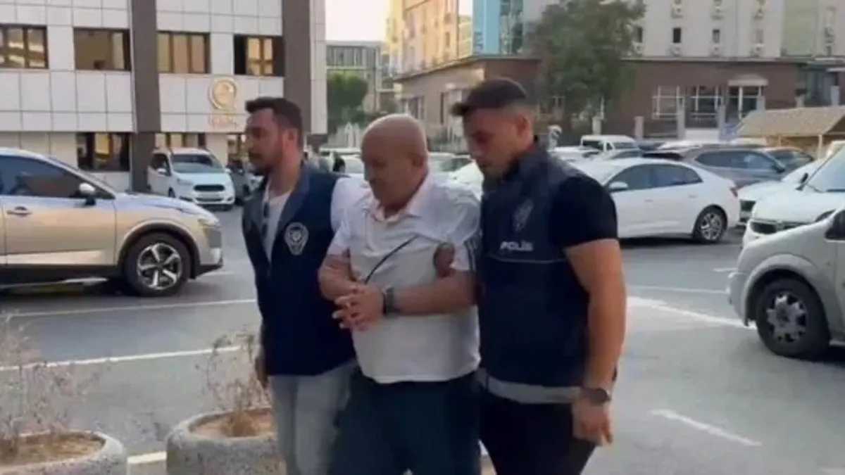 Peygamber Efendimize hakaret eden o provokatör tutuklandı!