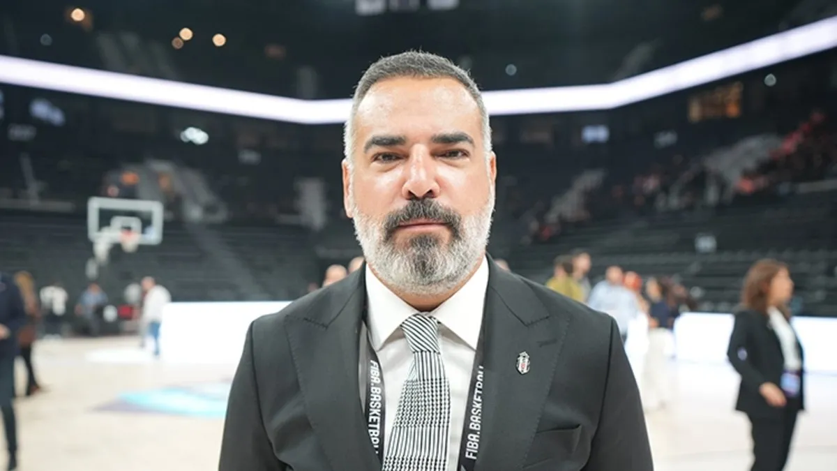 Beşiktaş’tan Fenerbahçe derbisi sonrası sert tepki: “Yener Yılmaz’ın düdük asmasını bekliyoruz” Beşiktaş’tan Fenerbahçe derbisi sonrası sert tepki: “Yener Yılmaz’ın düdük asmasını bekliyoruz”