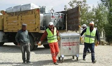 İpekyolu Belediyesi ilçe genelinde çöp konteynır dağıtımı