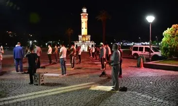 İzmir’de, Ayasofya için şükür namazı kılındı