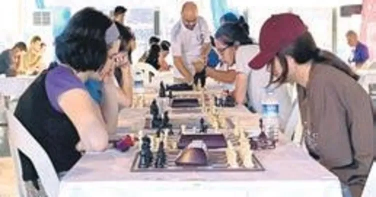 Beyoğlu Belediyesi’nden şehitler adına satranç turnuvası