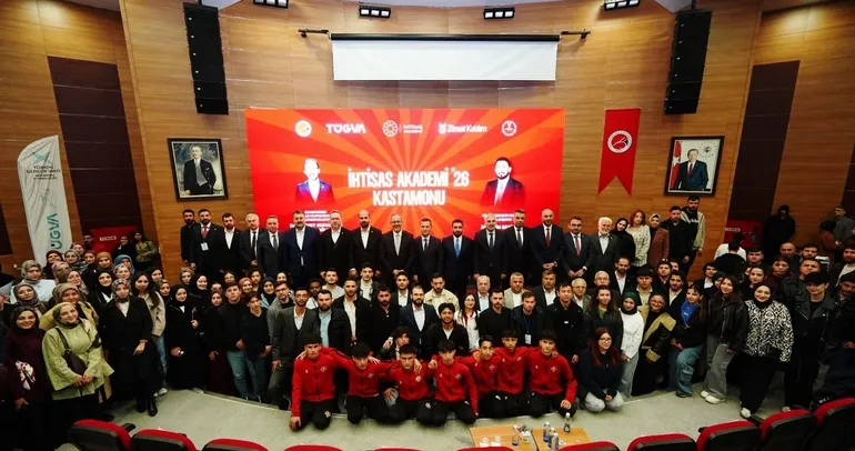 AK Parti İzmir Milletvekili Kasapoğlu: Başarısızlıktan korkmayın girişimin özünde cesaret var