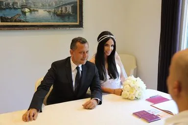 Gülşen 3 aylık hamile!