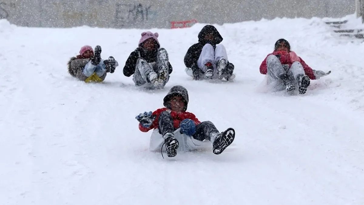 Erzincan’da yarın okullar tatil mi? 27 Şubat 2026 Cuma için gözler Erzincan Valiliği’nde