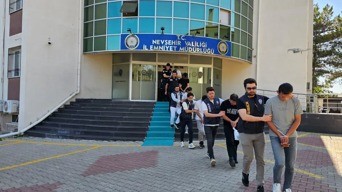 Nevşehir merkezli 19 ilde dev operasyon: Dolandırıcılığa 41 gözaltı!