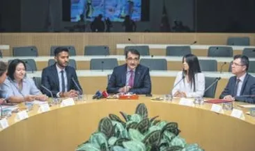 22 Türk öğrenci St. Petersburg yolcusu