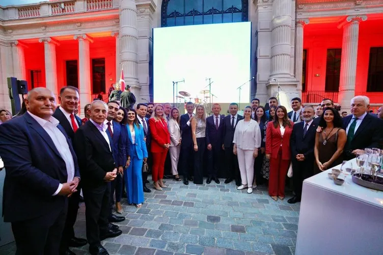 SON DAKİKA | Hani sponsorlar karşılamıştı?! İmamoğlu'nun Paris gezisinin faturası İBB’nin kasasından çıktı