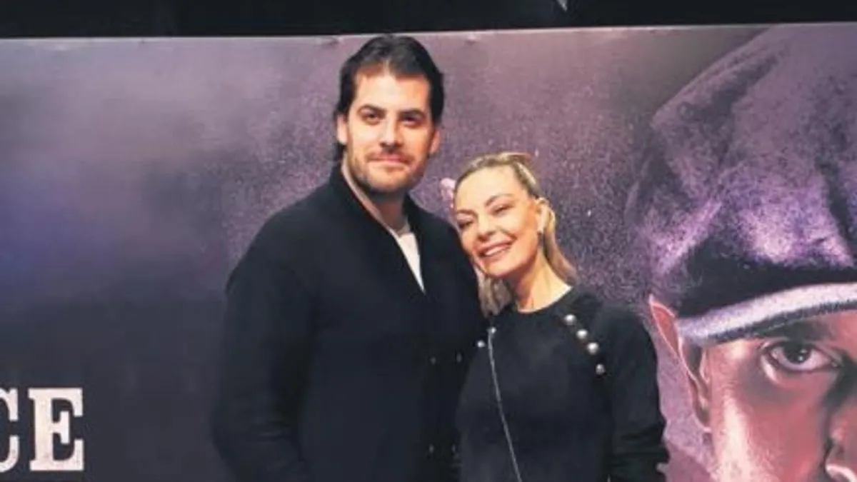 Dans tiyatrosunun prömiyerine ünlü akını Dans tiyatrosunun prömiyerine ünlü akını