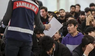 Edirne’de kazan yapan araçtaki 20 düzensiz göçmen yakalandı