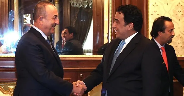 Bakan Çavuşoğlu, Libya Başkanlık Konseyi Başkanı el-Menfi ile görüştü