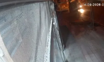 Çekicinin park halindeki araca çarpma anı kamerada