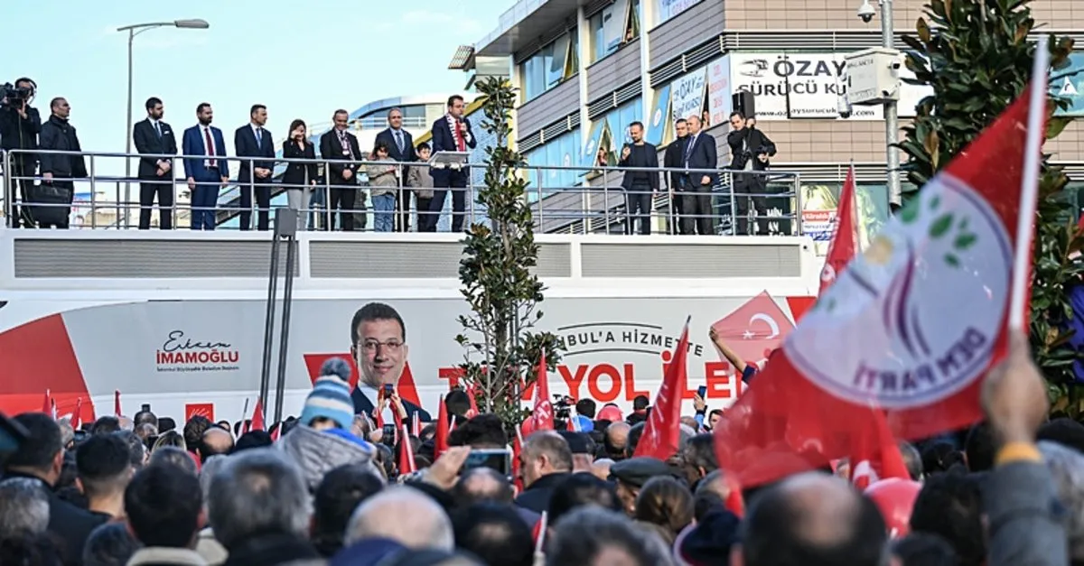 İşte CHP-DEM parti ittifakının kanıtı! İmamoğlu'nun mitinginde DEM bayrakları sallandı