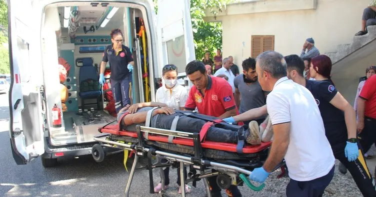 Tarım işçilerini taşıyan minibüs devrildi: 17 kişi yaralandı