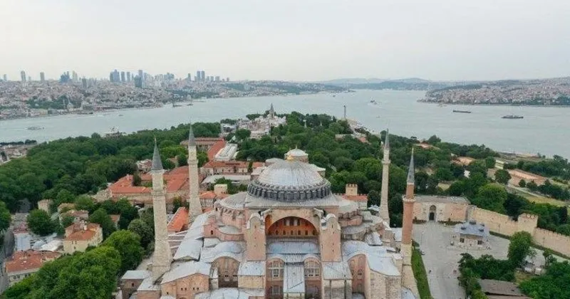 sahurda ezan okunurken su icilir mi diyanet isleri baskanligi fetvasina gore ezan okunurken su icmek orucu bozar mi son dakika haberler