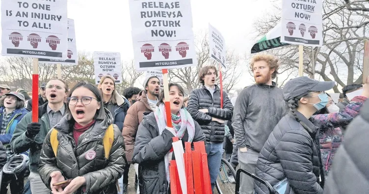 ABD’li öğrenciler Rümeysa için ayakta