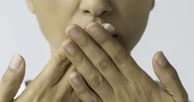 Kanserin çaresi ağızdaymış! Tümörleri engelleyen dev halkalar tükürükte keşfedildi! Bakın mucizeyi nasıl yaşıyormuşuz...