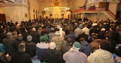 İlk teravih namazında Amasya’da camiler doldu #amasya